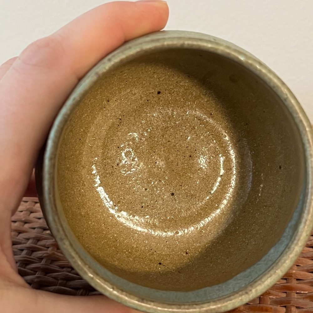 HANDMADE STUDIO CERAMIC POTTERY SMALL CATCHALL TRINKET BOWL PLANT POT - Picture 8 of 8